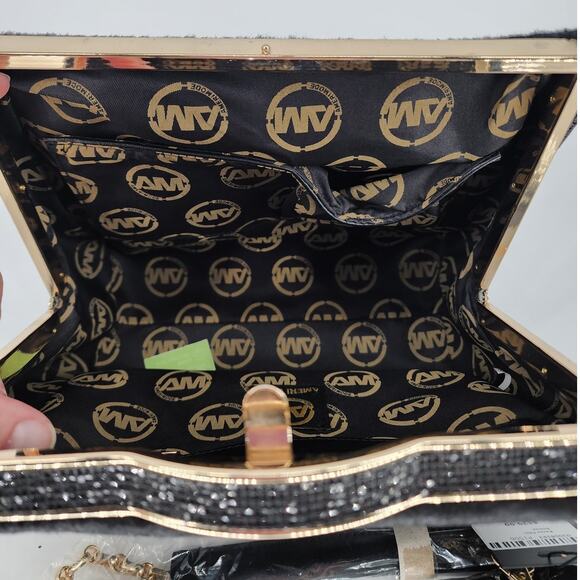 Ameri Mode Black Faux Fur & Glitter Convertible Purse Women’s One Size - Picture 6 of 15